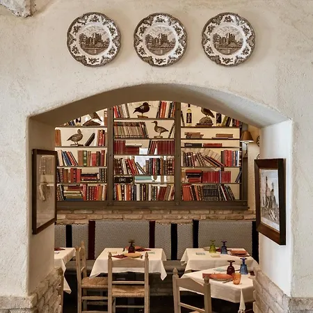 Pensión Palazzo Dessy Historic House 4*