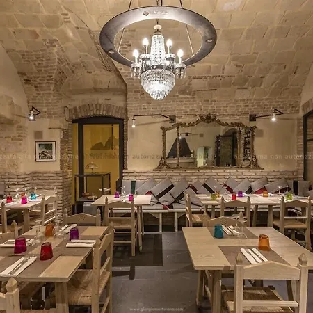 Penzion Palazzo Dessy Historic House Cagliari
