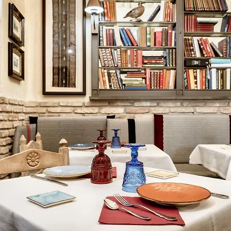 Penzion Palazzo Dessy Historic House Cagliari