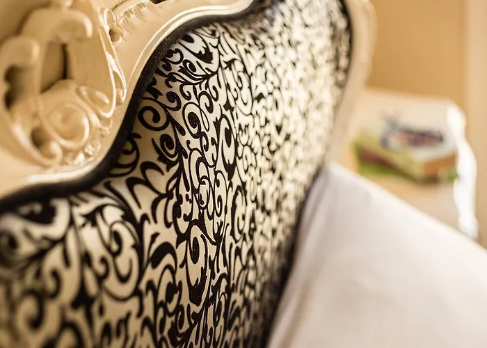 Palazzo Dessy Historic House Гостевой дом