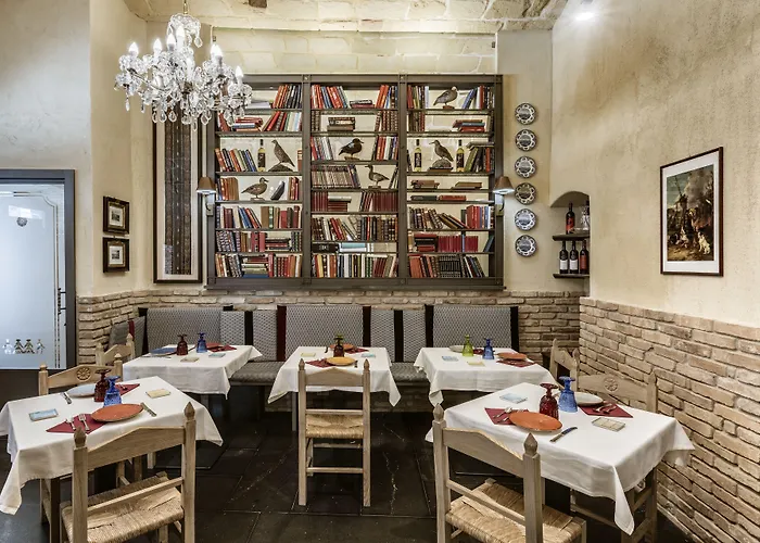 Palazzo Dessy Historic House Гостевой дом 4*