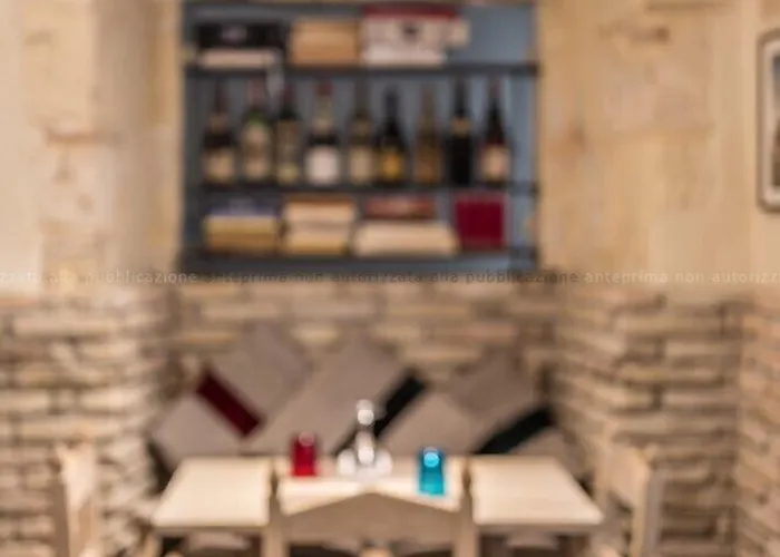 Palazzo Dessy Historic House Гостевой дом Кальяри