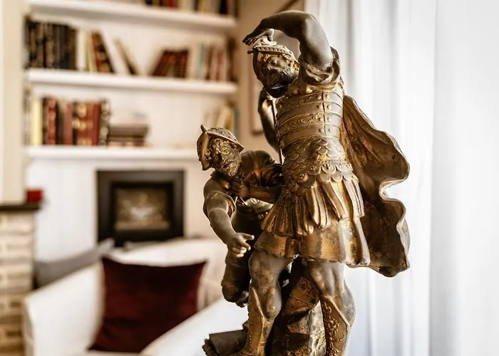 Palazzo Dessy Historic House Кальяри