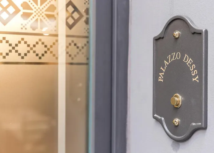 Гостевой дом Palazzo Dessy Historic House Кальяри