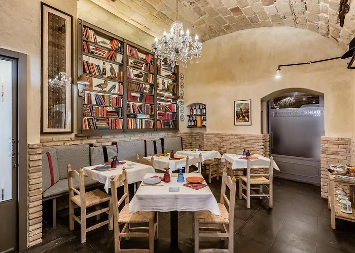 Palazzo Dessy Historic House Гостевой дом 4*