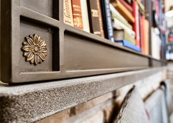 Palazzo Dessy Historic House Кальяри