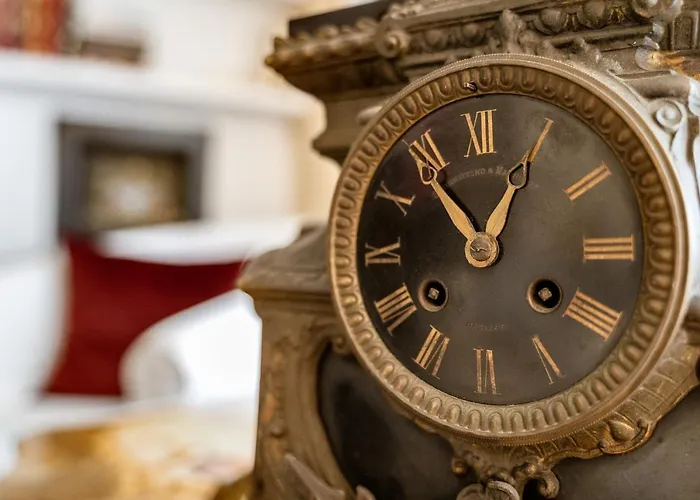 Palazzo Dessy Historic House 4* Кальяри